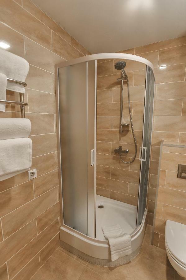 Raziotel Rishelyevskiy خيرسون المظهر الخارجي الصورة